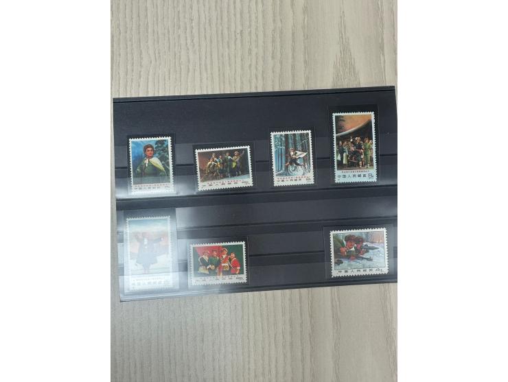 mostly complete, some with duplicates. Large quantity. Please view.